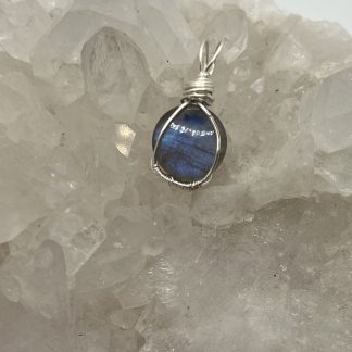 Labradorite Silver Toned Pendant