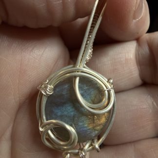Moonflash Labradorite Pendant